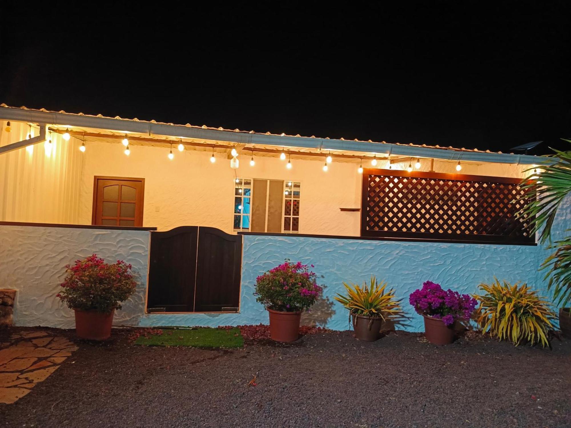 Habitacion Con Bano, Cocina E Internet Satelital Starlink Puerto Baquerizo Moreno Zewnętrze zdjęcie